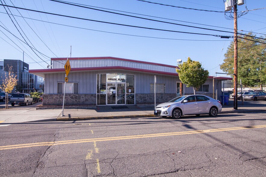 3455 SE 21st Ave, Portland, OR à vendre - Photo de l’immeuble – Image 3 sur 15