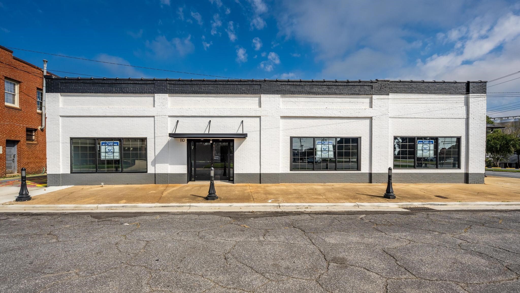 110 E A St, Newton, NC à louer Photo principale– Image 1 sur 21