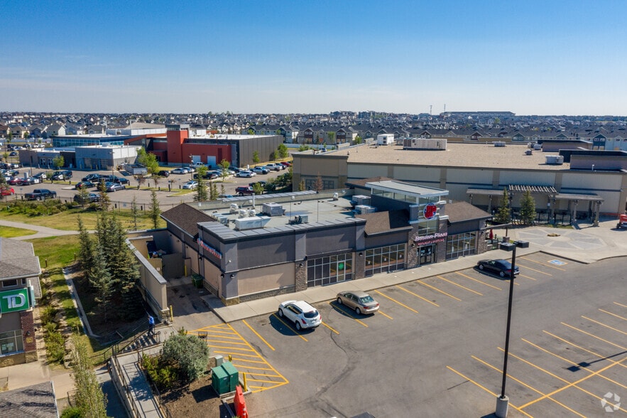 80 Saddletowne Cir NE, Calgary, AB à vendre - Aérien – Image 3 sur 3