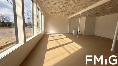 604 W Cumming Ave, Opp, AL à louer Photo intérieure– Image 2 sur 2