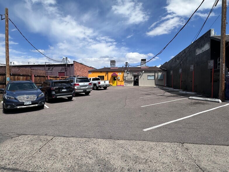 2025-2027 S University Blvd, Denver, CO à louer - Photo de l’immeuble – Image 3 sur 5