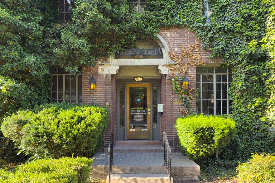 326 E South Temple, Salt Lake City, UT à vendre - Photo de l’immeuble – Image 3 sur 5