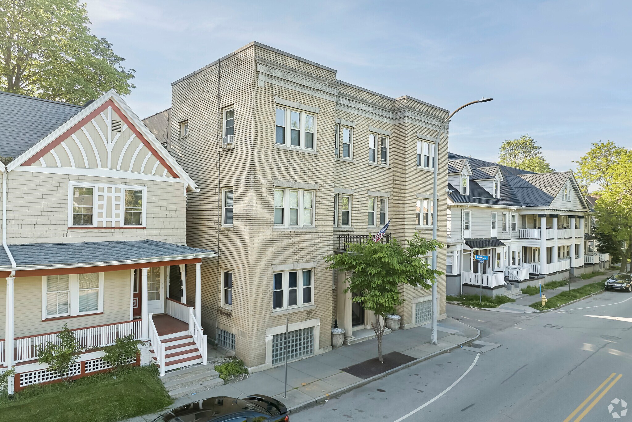 357 Alexander St, Rochester, NY à vendre Photo principale– Image 1 sur 8