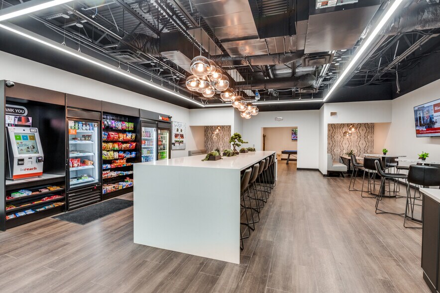 4200 Regent Blvd, Irving, TX à louer - Photo de l’immeuble – Image 3 sur 10