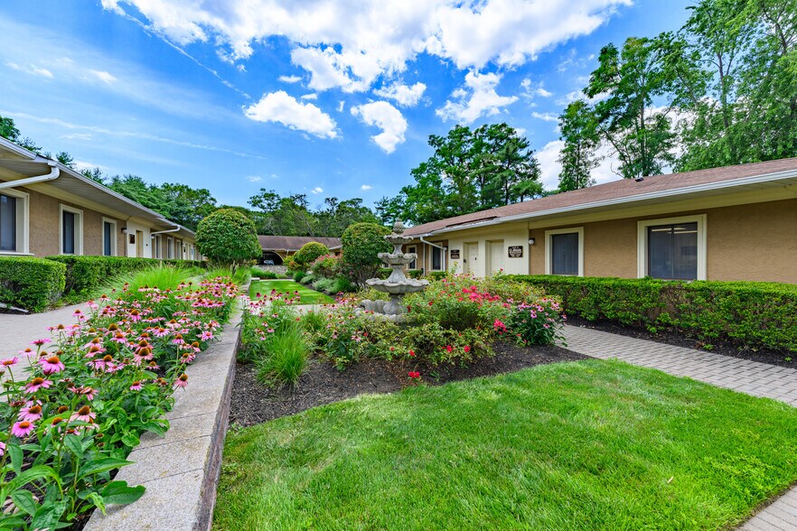 248-260 Middle Country Rd, Selden, NY à louer - Photo de l’immeuble – Image 3 sur 13