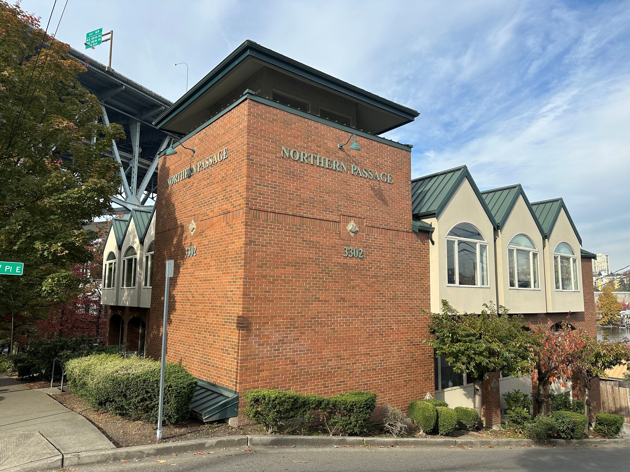 3302 Fuhrman Ave E, Seattle, WA à louer Photo de l’immeuble– Image 1 sur 5