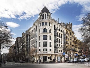 Local commercial dans Madrid, Madrid à louer Photo intérieure– Image 2 sur 2
