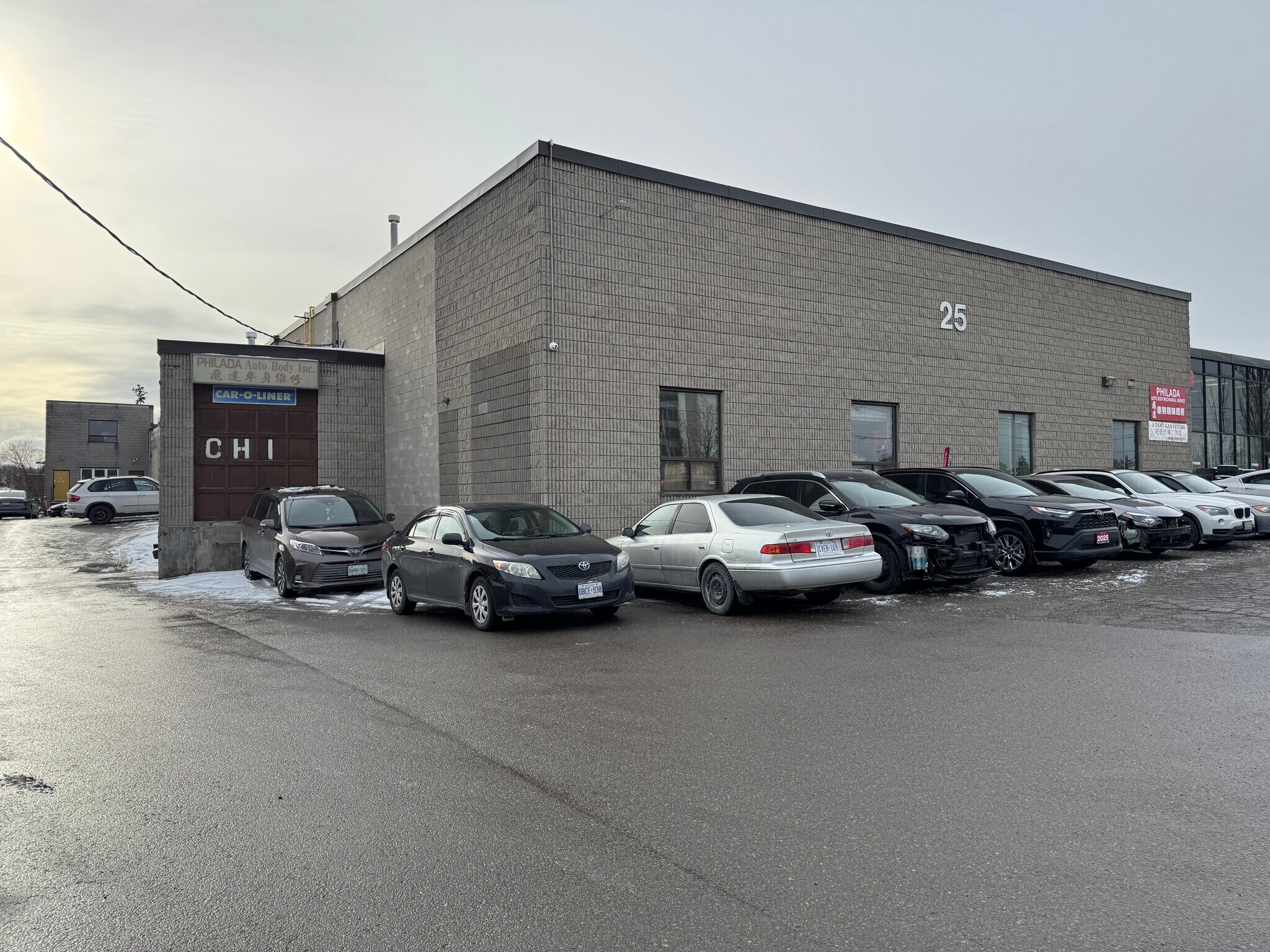 25 Heritage Rd, Markham, ON à louer Photo de l’immeuble– Image 1 sur 7