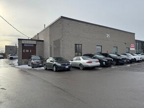 25 Heritage Rd, Markham, ON à louer Photo de l’immeuble– Image 1 sur 7