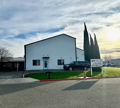 380 Enterprise Pl, Tracy, CA à louer Photo de l’immeuble– Image 1 sur 1