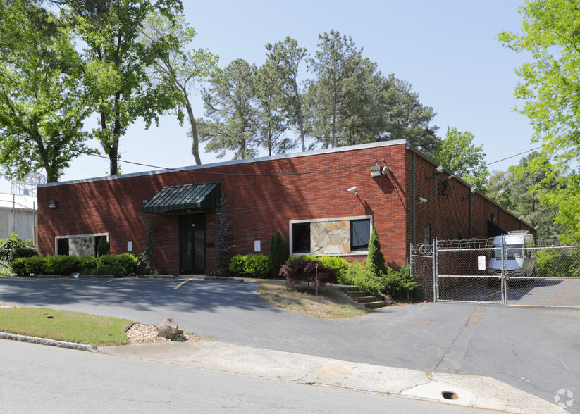2070 Liddell Dr NE, Atlanta, GA à louer - Photo principale – Image 3 sur 6