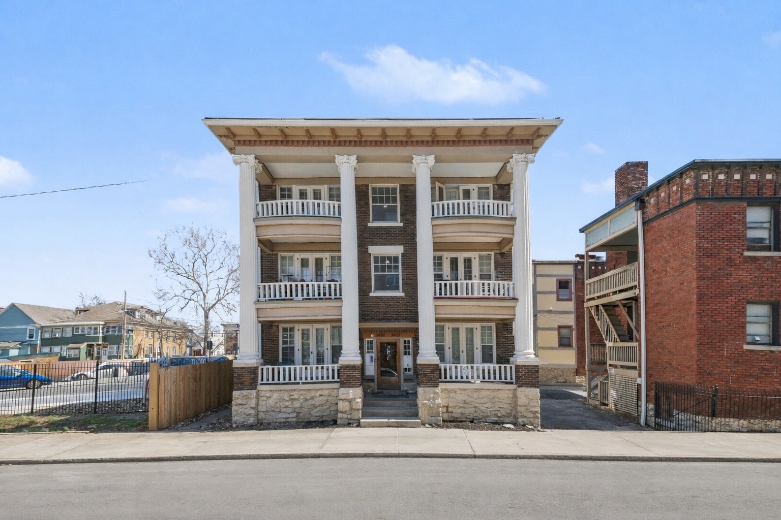 3433-3435 Central St, Kansas City, MO à vendre Photo principale– Image 1 sur 22