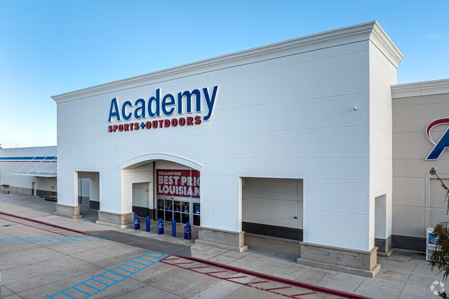 8835-8855 Veterans Memorial Blvd, Metairie, LA à louer - Photo de l’immeuble – Image 3 sur 8