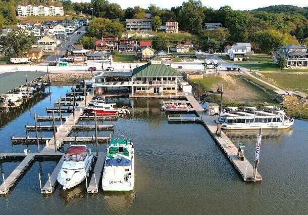215 W Water St, Grafton, IL à vendre - Photo de l’immeuble – Image 3 sur 39