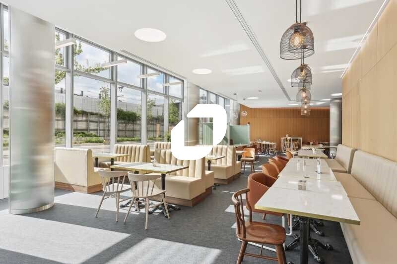 Bureau dans Rueil-Malmaison à louer - Photo de l’immeuble – Image 3 sur 14