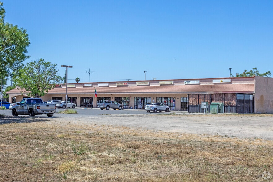 101 E Glenn Ave, Modesto, CA à louer - Photo principale – Image 1 sur 1