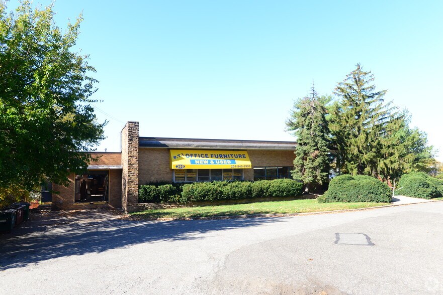 395 Broad Ave, Ridgefield, NJ à louer - Photo principale – Image 1 sur 2