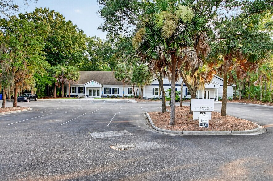 1930 Charlie Hall Blvd, Charleston, SC à louer - Photo de l’immeuble – Image 2 sur 52