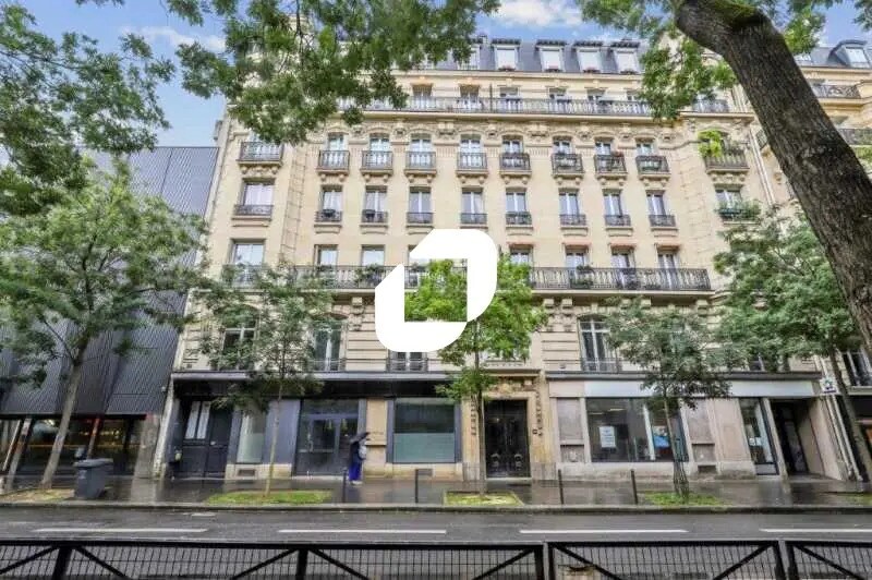 Local commercial dans Paris à louer - Photo de l’immeuble – Image 1 sur 15