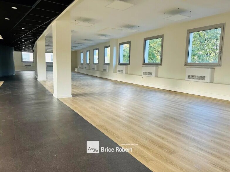 Bureau dans Villeurbanne à louer - Photo intérieure – Image 2 sur 5