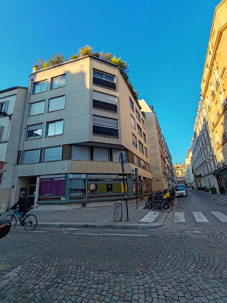 Local commercial dans Paris à louer Photo de l’immeuble– Image 1 sur 2
