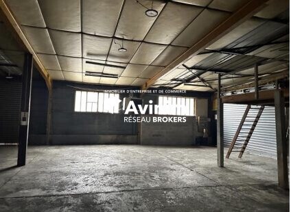 Industriel/Logistique dans Jouy-le-Moutier à vendre Photo intérieure– Image 1 sur 6