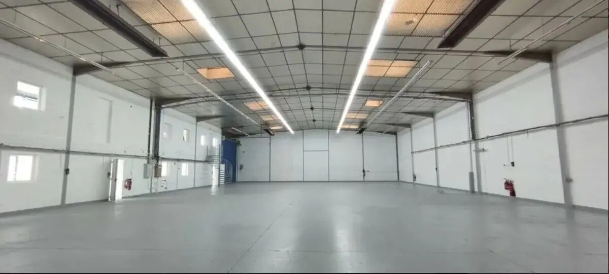 Local d'activités dans GOUSSAINVILLE à vendre Photo intérieure– Image 1 sur 5