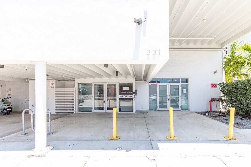 331 NW 26th St, Miami, FL à louer - Photo de l’immeuble – Image 1 sur 4