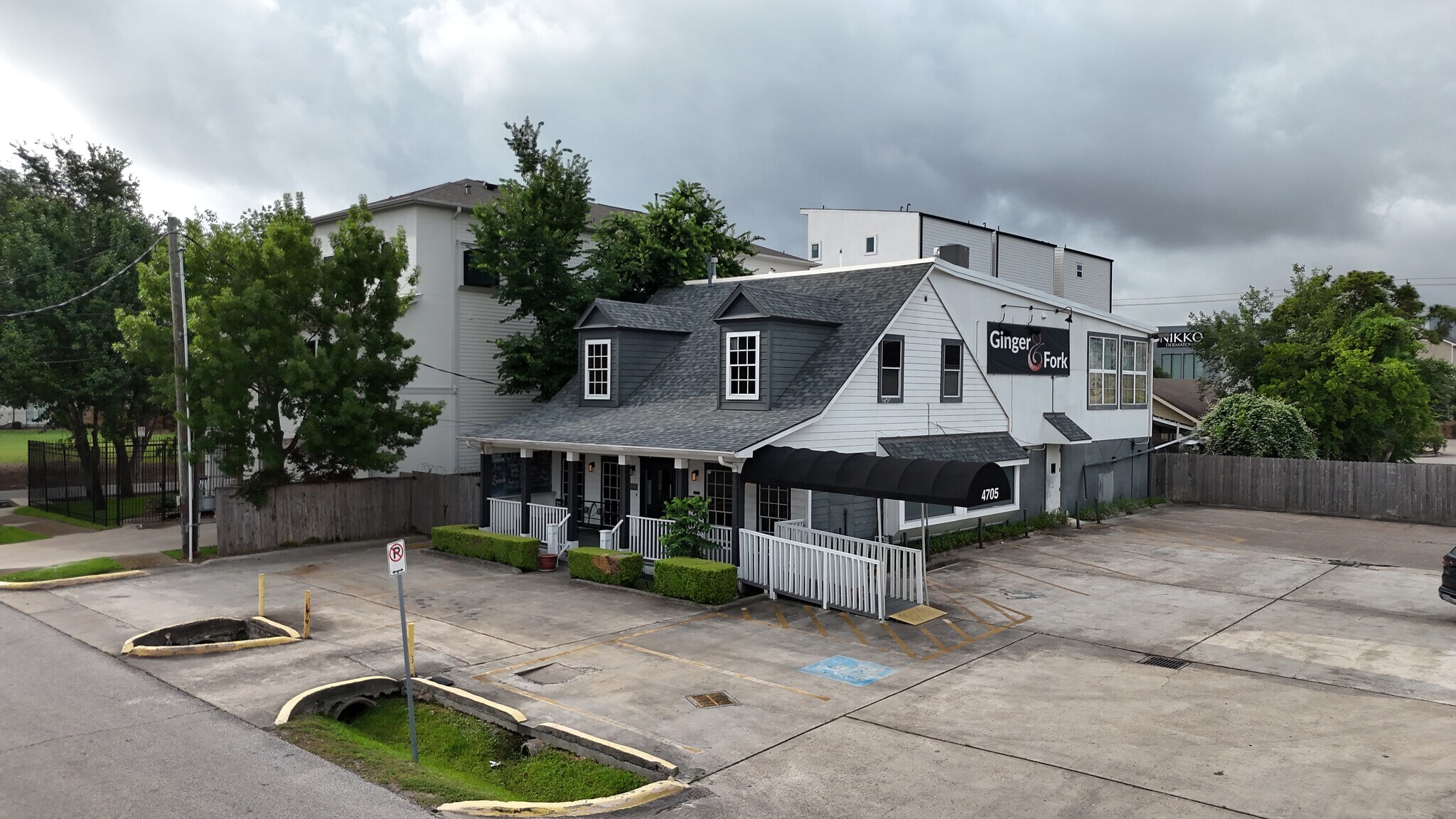 4705 Inker St, Houston, TX à louer Photo de l’immeuble– Image 1 sur 8
