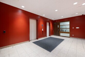 9816 Hardin St, Fort McMurray, AB à louer Photo intérieure– Image 1 sur 25