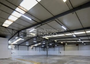 Local d'activités dans Morangis à vendre Photo intérieure– Image 1 sur 7