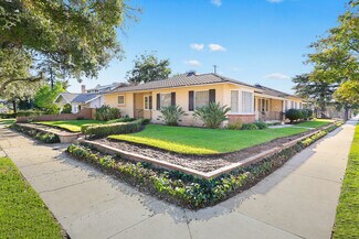 Plus de détails pour 1047 N San Gabriel Ave, Azusa, CA - Logement à vendre