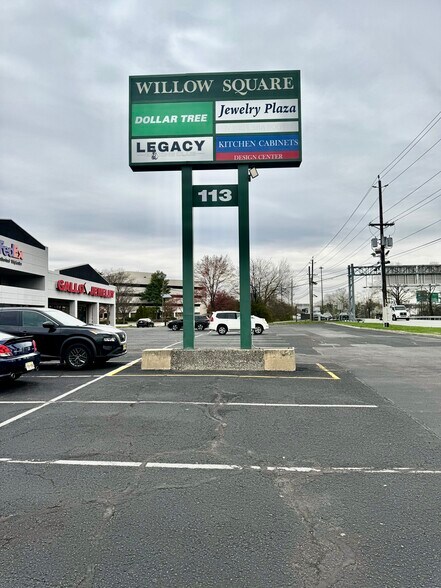 113 Route 46 W, Wayne, NJ à louer - Photo de l’immeuble – Image 2 sur 9