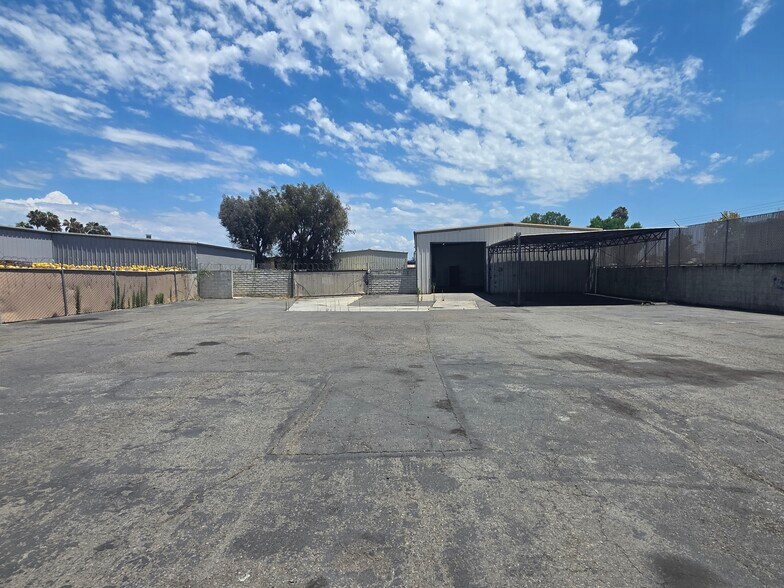 605 Venture St, Escondido, CA à louer - Photo de l’immeuble – Image 2 sur 6