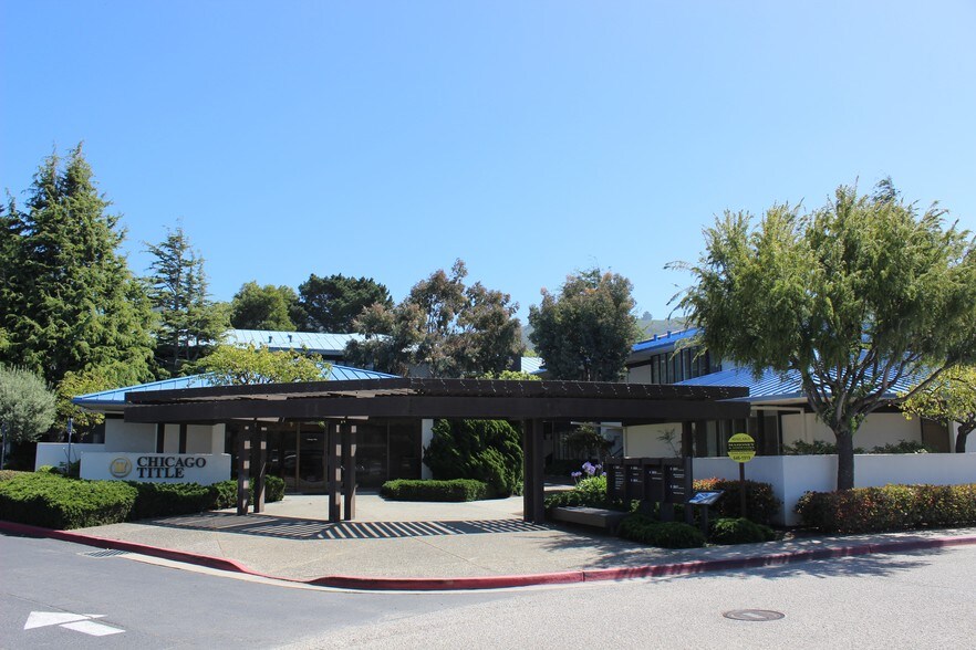 26607-26625 Carmel Center Pl, Carmel, CA à louer - Photo de l’immeuble – Image 3 sur 23