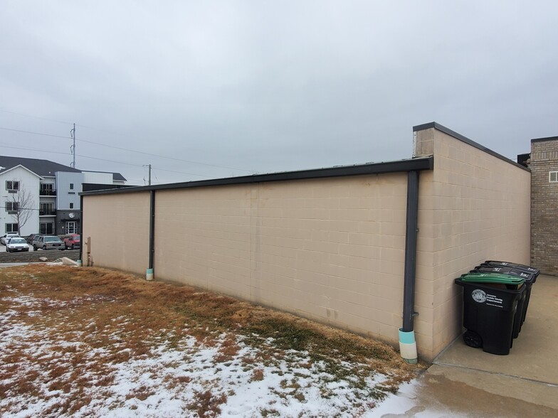 802 Pierce St, Omaha, NE à vendre - Photo de l’immeuble – Image 3 sur 35