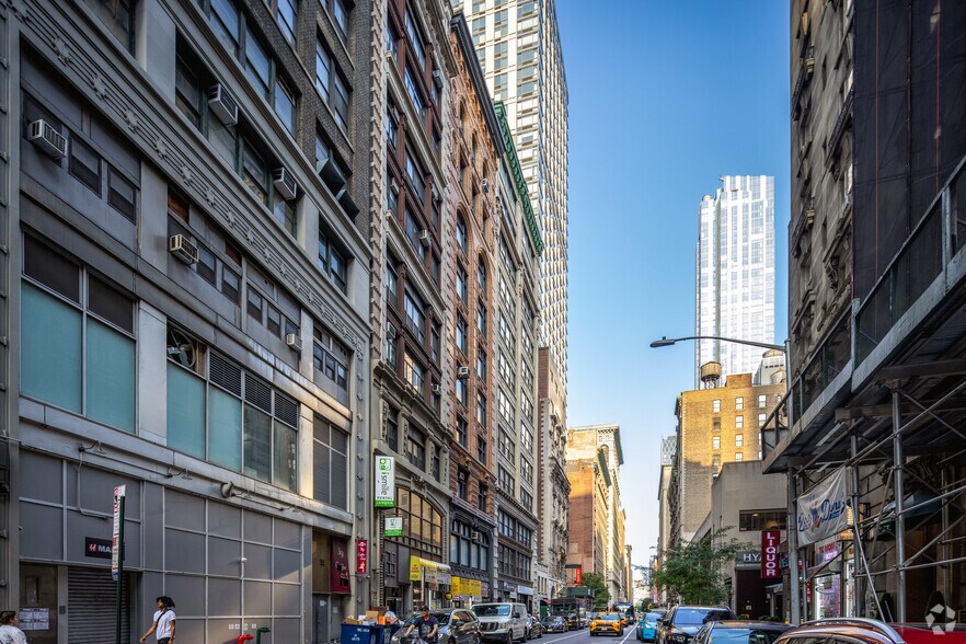 31 W 31st St, New York, NY à vendre - Photo de l’immeuble – Image 3 sur 15