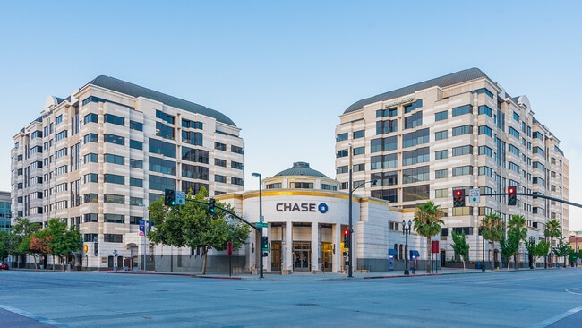 Plus de détails pour 800 E Colorado Blvd, Pasadena, CA - Bureau à louer