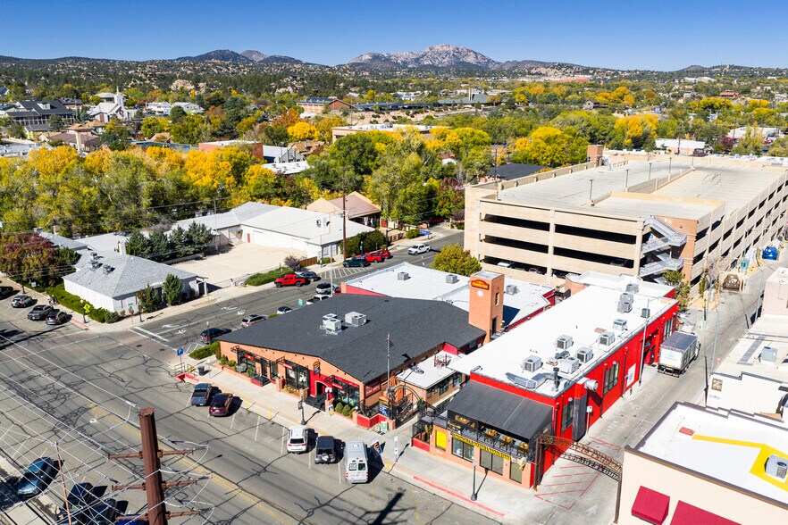 218 W Goodwin St, Prescott, AZ à louer - Photo de l’immeuble – Image 2 sur 2