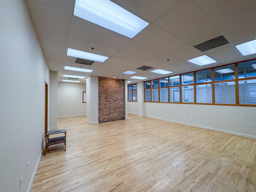 1020 Cedar Ave, St Charles, IL à louer Photo intérieure– Image 1 sur 10