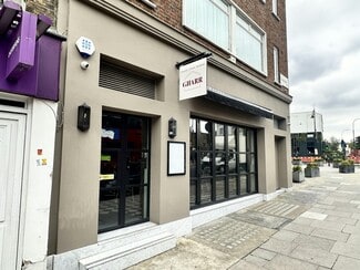 Plus de détails pour 105, Londres - Local commercial à louer