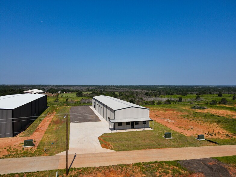 11535 Black Sand Drive, Edmond, OK à vendre - Photo de l’immeuble – Image 2 sur 17