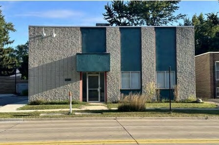 2200 11 Mile Rd, Berkley, MI à vendre - Photo principale – Image 1 sur 7