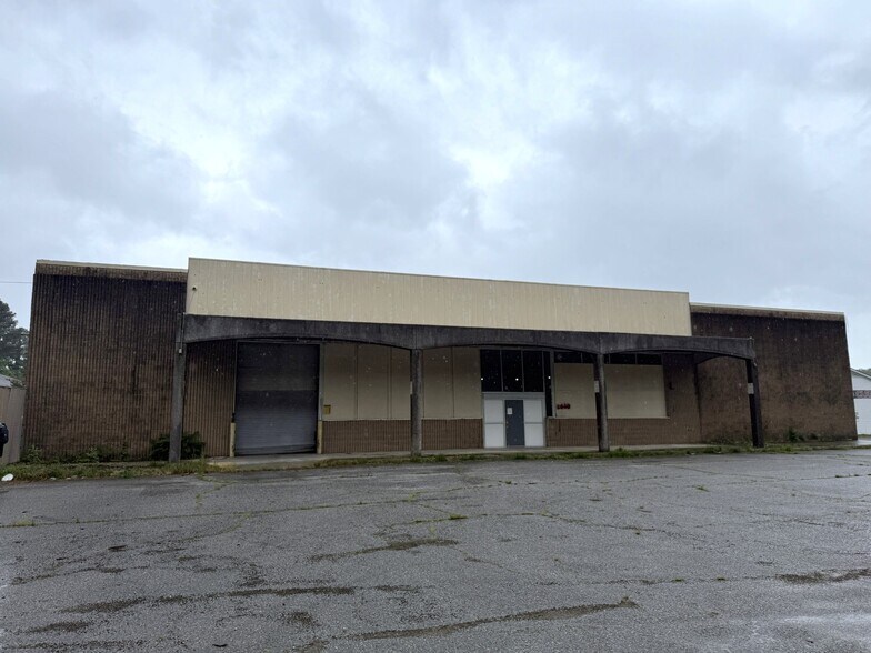 2400-2400 E Washington St, Petersburg, VA à vendre - Photo de l’immeuble – Image 2 sur 7