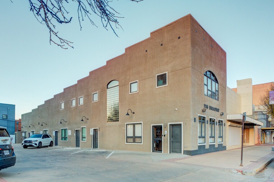 1116 Broadway St, Lubbock, TX à louer - Photo de l’immeuble – Image 1 sur 11