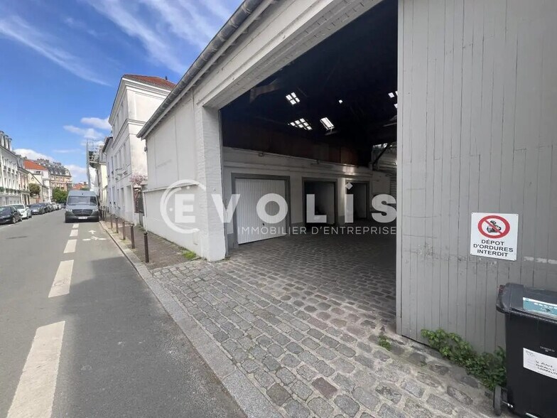 Local d’activités dans Charenton-le-Pont à louer - Photo de l’immeuble – Image 2 sur 12