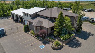 Plus de détails pour 118 Canal Gdns, Strathmore, AB - Local d’activités à vendre