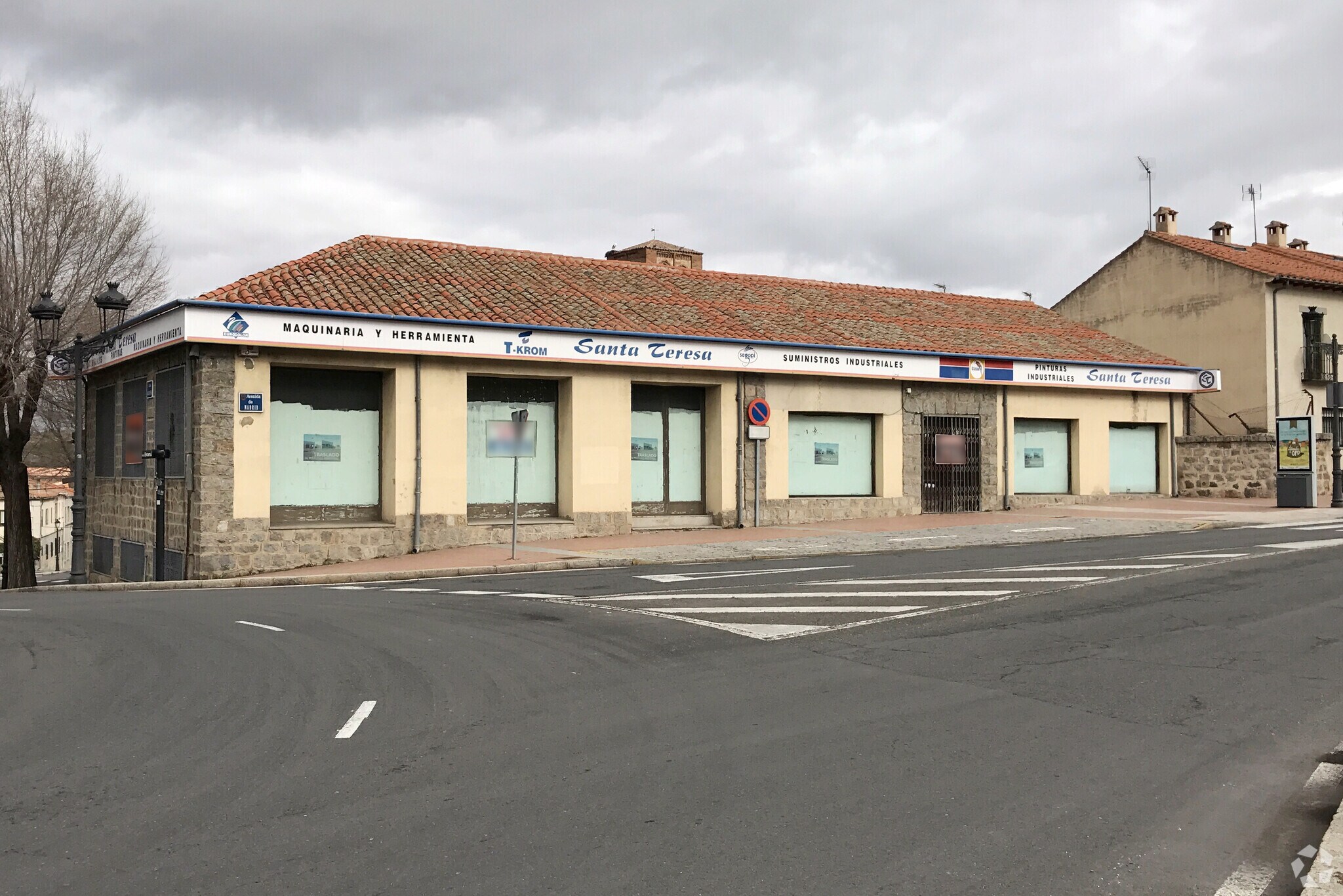 Local commercial dans Ávila, Ávila à vendre Photo principale– Image 1 sur 3