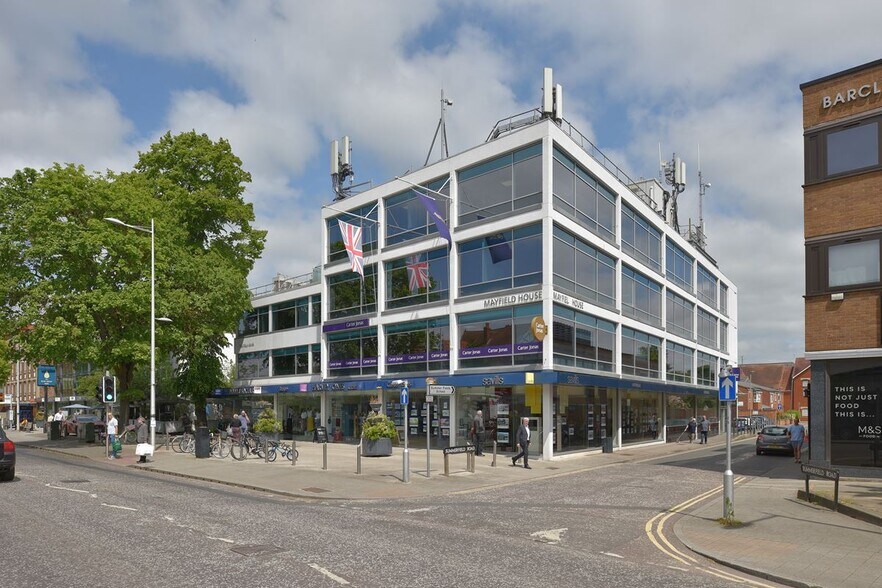 Norman House & Mayfield House Offices portefeuille de 2 biens à vendre sur LoopNet.fr - Photo de l’immeuble – Image 2 sur 3