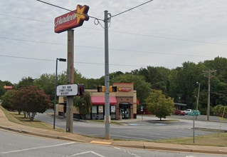 630 ByPass 25 NE, Greenwood, SC à louer Photo de l’immeuble– Image 1 sur 3